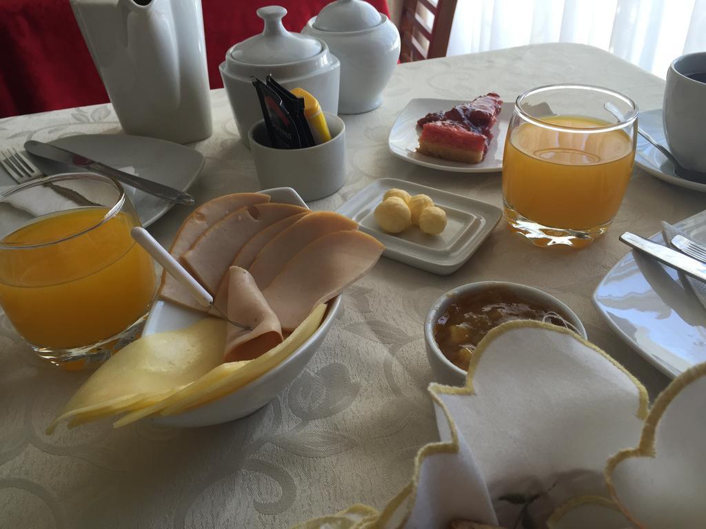 Hostal Y Departamentos Alcala Темуко Екстер'єр фото